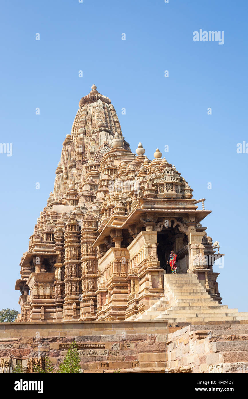 Kandariya Mahadeva tempio, situato all'interno del gruppo Occidentale di templi di Khajuraho nel Madhya Pradesh, India. Foto Stock