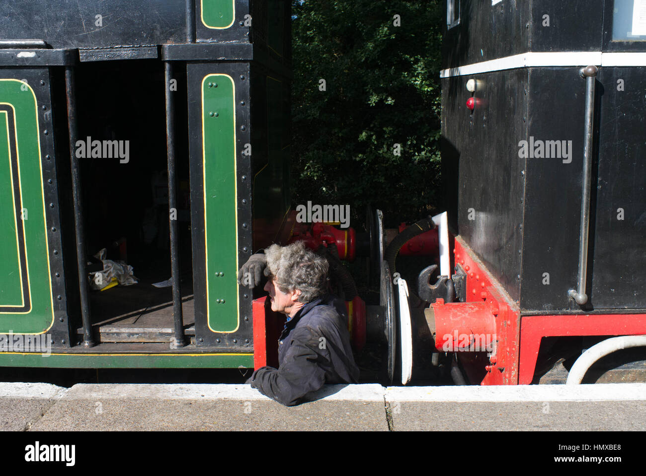 Walllingford Oxford Regno Unito volontari al Cholsey e Wallingford ferroviaria patrimonio di lavoro e preparare i treni a vapore. Foto Stock