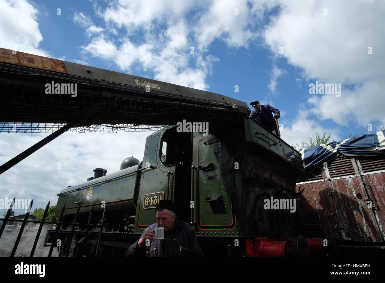 Walllingford Oxford Regno Unito volontari al Cholsey e Wallingford ferroviaria patrimonio di lavoro e preparare i treni a vapore. Foto Stock