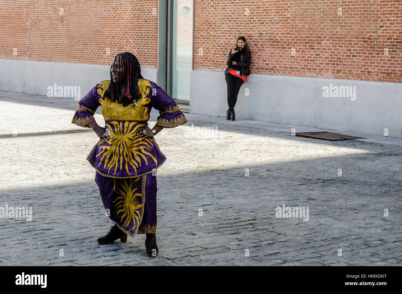 La donna per celebrare il Giorno internazionale contro le mutilazioni genitali femminili, Madrid, Spagna. Foto Stock