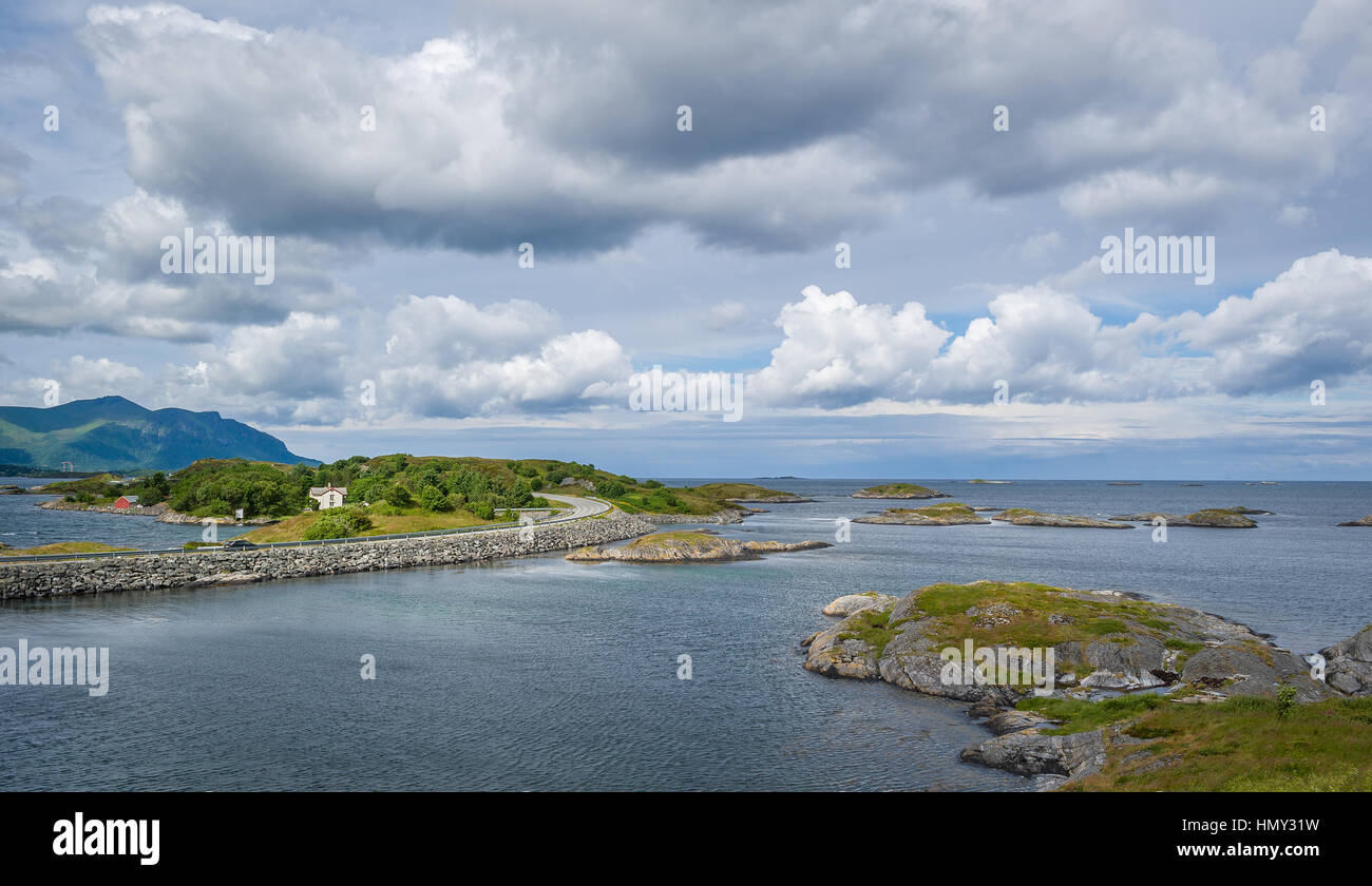 Atlantic Road paesaggio panoramico, Norvegia. Foto Stock