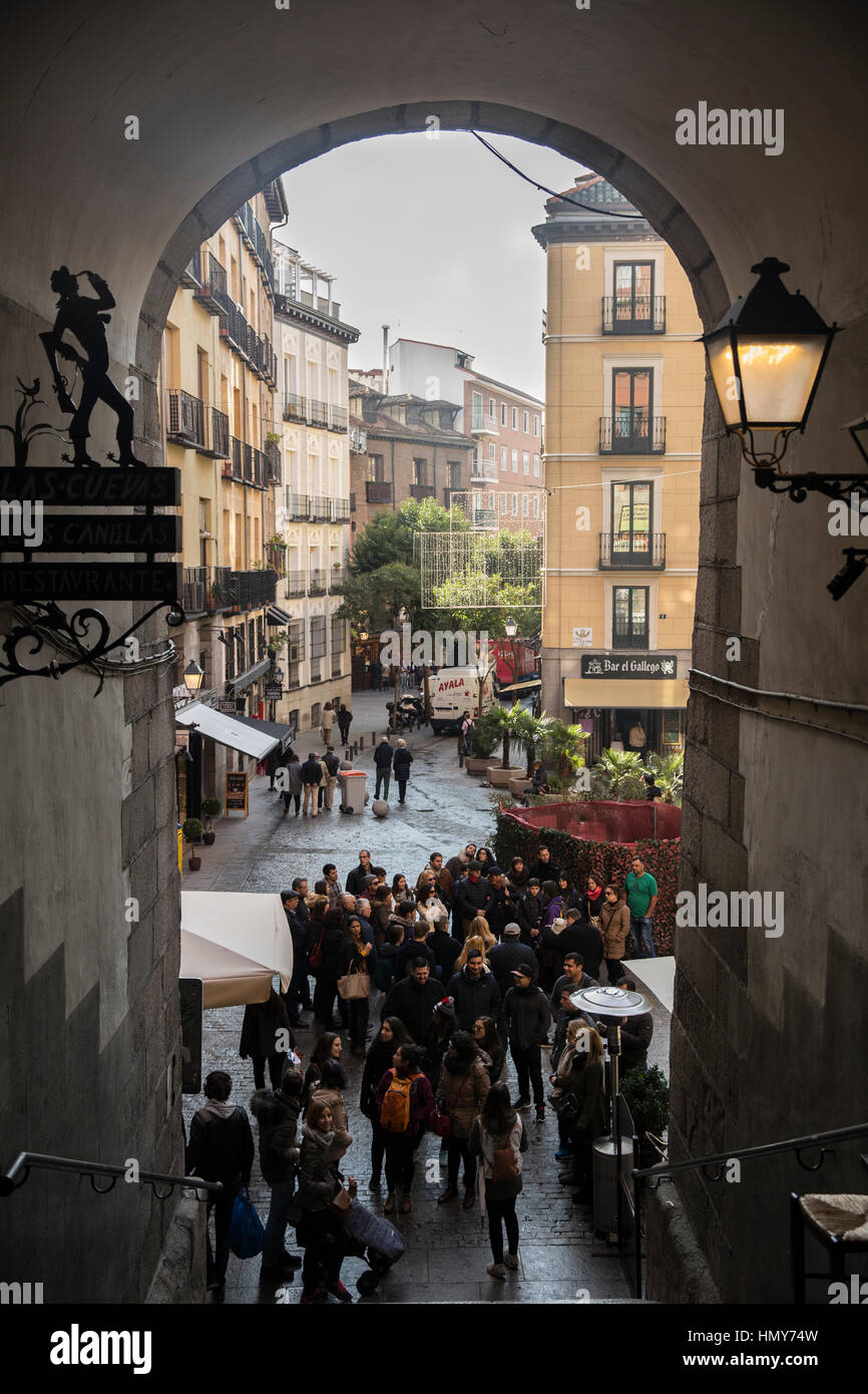 Arco de Cuchilleros, Plaza Mayor, Madrid Foto Stock