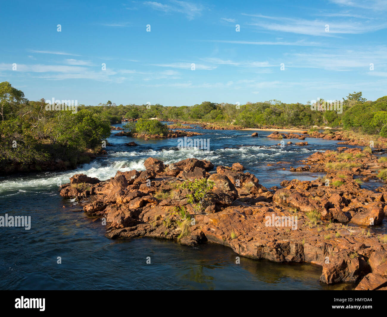 Novo river a Jalapão National Park, stato di Tocantins, una delle aree più selvagge in Brasile Foto Stock