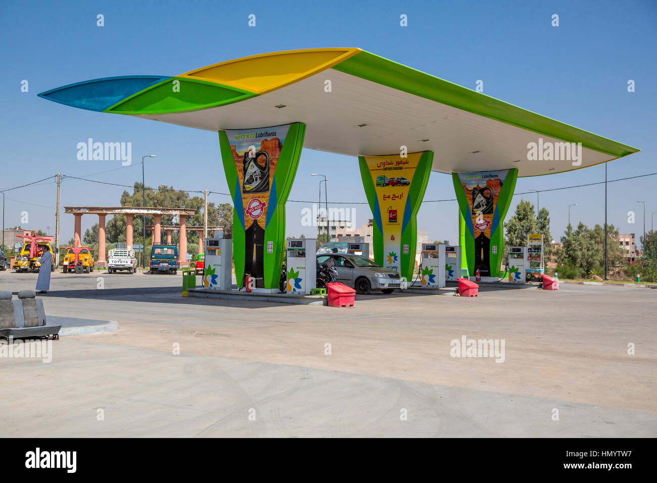 Essaouira, Marocco. Gas (benzina) stazione. Foto Stock