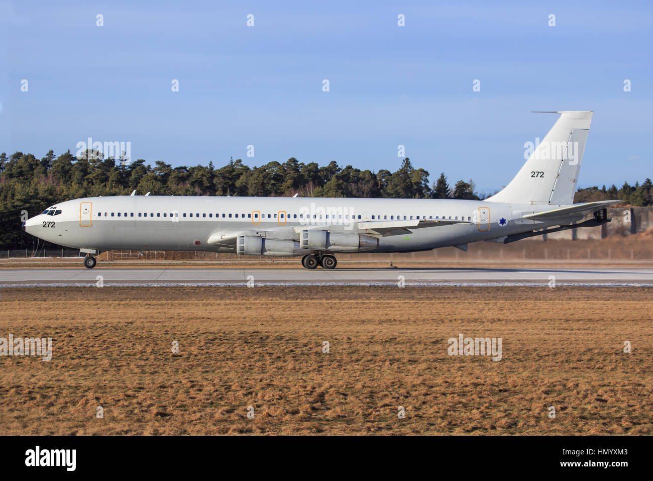 Manching/Germania Febbraio 10, 2015: Israele - Air Force Boeing 707-3L6C in atterraggio a Manching Aeroporto. Foto Stock