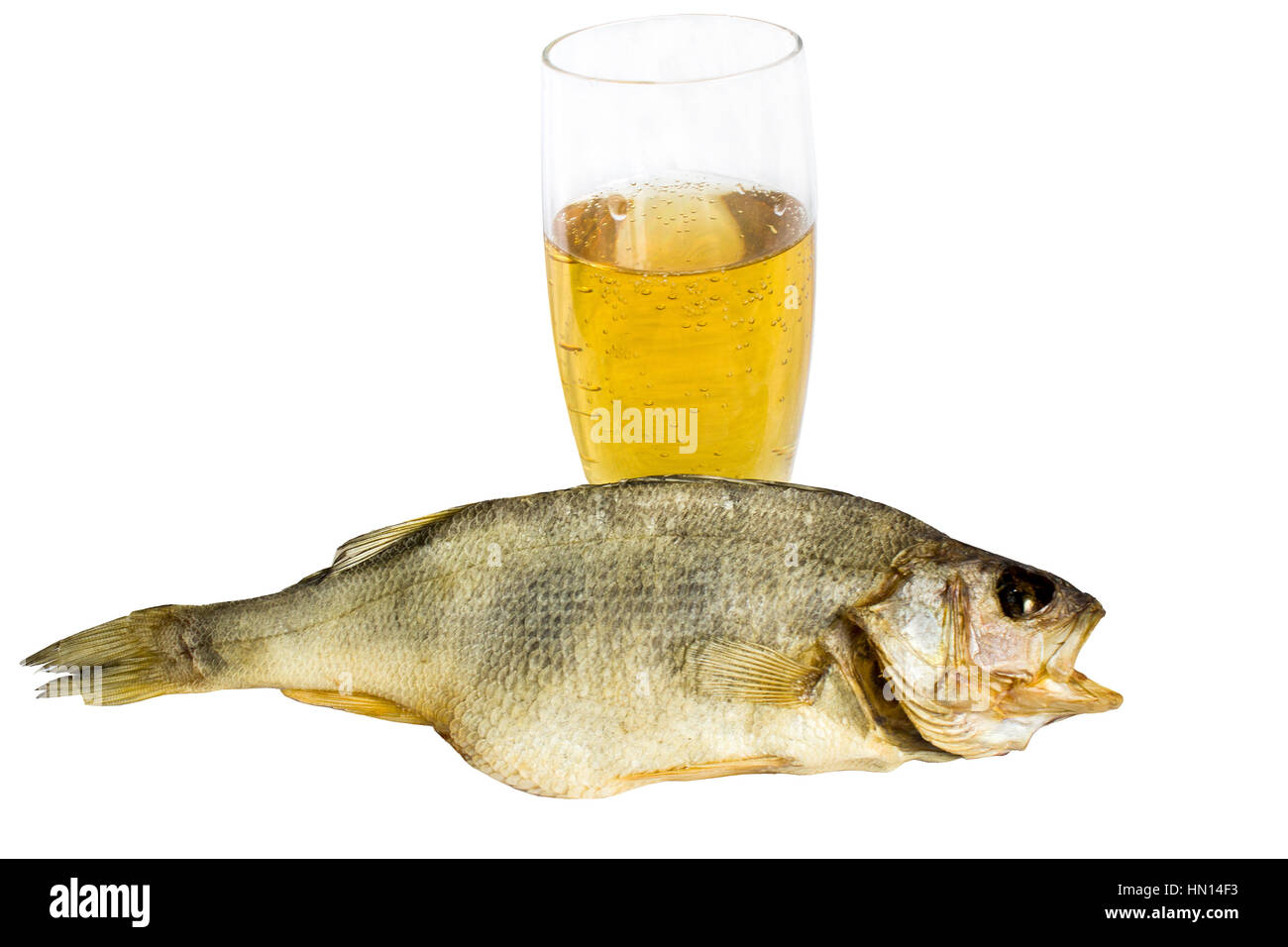 Pesci secchi pesce persico, birra fredda, pesci secchi utilizzati come snack per la birra Foto Stock