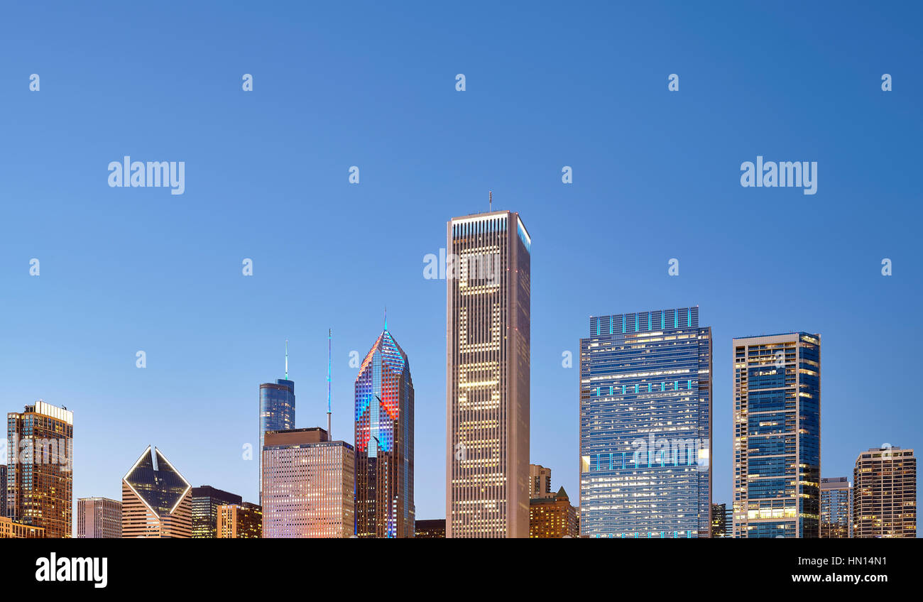 Foto di Chicago Downtown skyline al crepuscolo, STATI UNITI D'AMERICA. Foto Stock