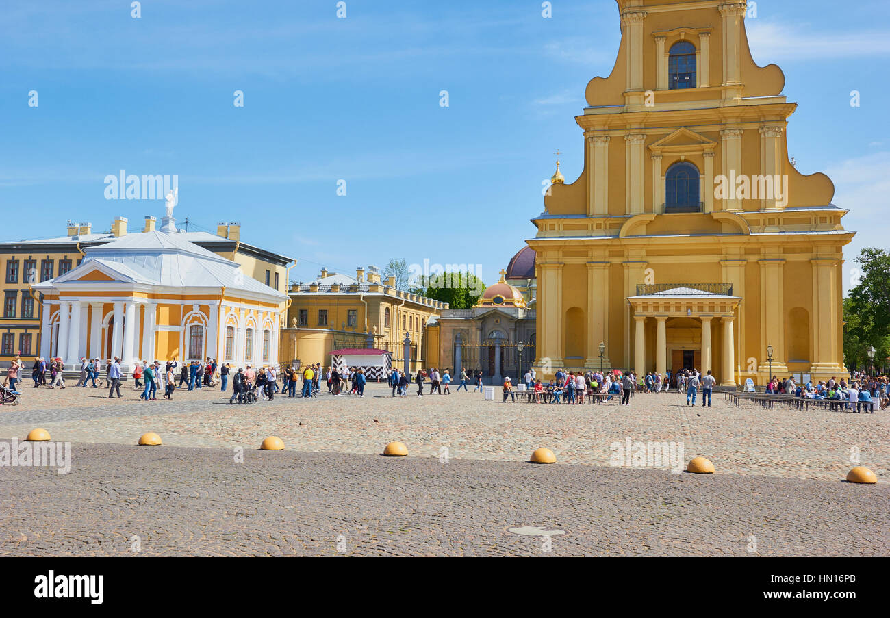 Il Boathouse, 1762-65 da Alexander visita e Cattedrale dei Santi Pietro e Paolo, la Fortezza di Pietro e Paolo, Petrogradskaya, San Pietroburgo, Russia Foto Stock