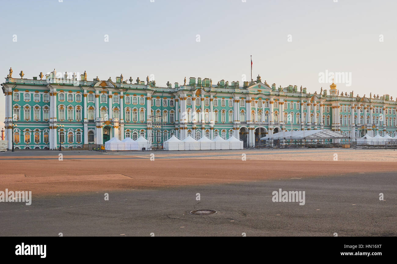 Palazzo d'inverno, la Piazza del Palazzo, San Pietroburgo, Russia Foto Stock