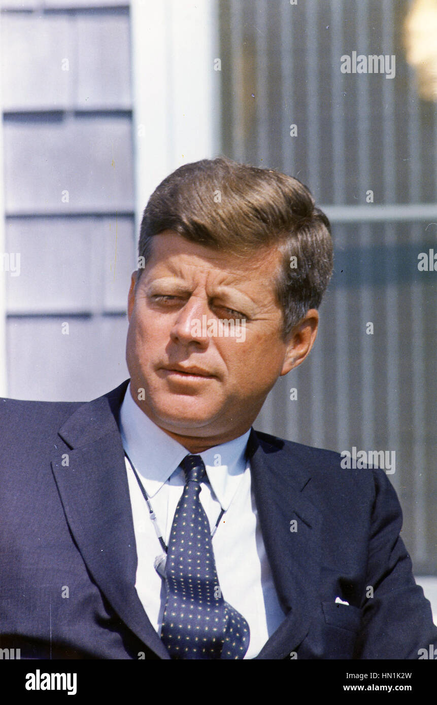 JOHN F. Kennedy (1917-1963) durante un CBS TV intervista 2 settembre 1963. Foto Stock
