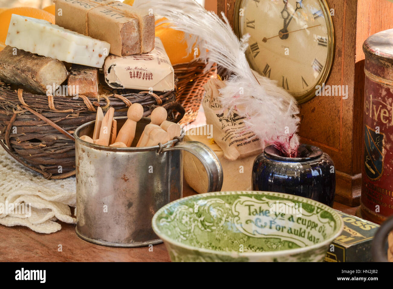 Sacramento, California, USA, 4 settembre 2016. Visualizzazione delle voci del negozio presso il Gold Rush Days festival in Old Sacramento. Il festival si svolge attraverso Labo Foto Stock
