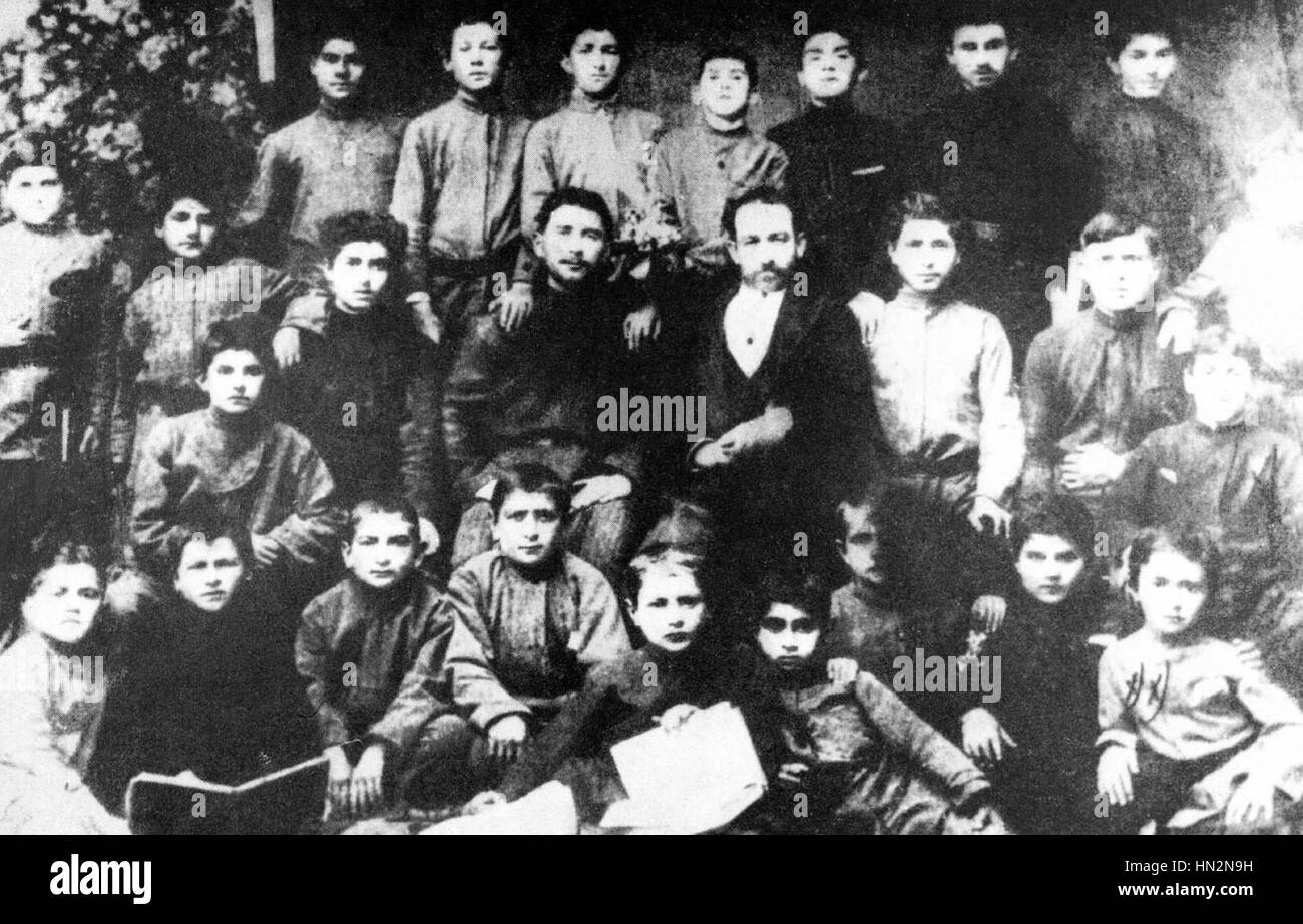 Winston Churchill come un giovane uomo in uniforme agli inizi del XX secolo la Gran Bretagna Parigi. Bibliotheque Nationale Foto Stock