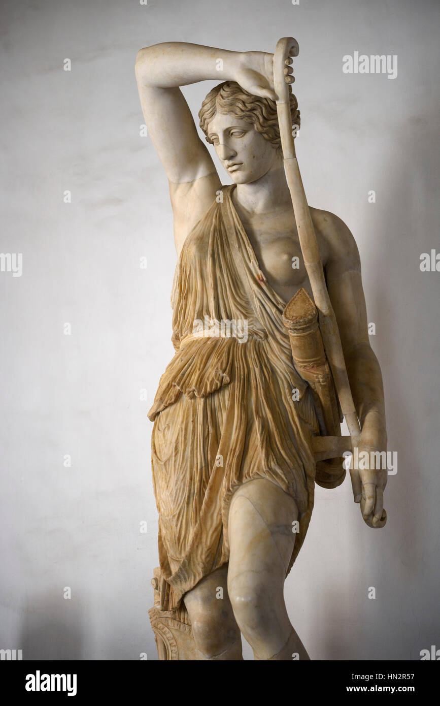 Roma. L'Italia. Statua di Amazzone ferita, a partire da un originale greco da Fidia, testa è una replica di Amazon da Polykleitos, Musei Capitolini. Foto Stock