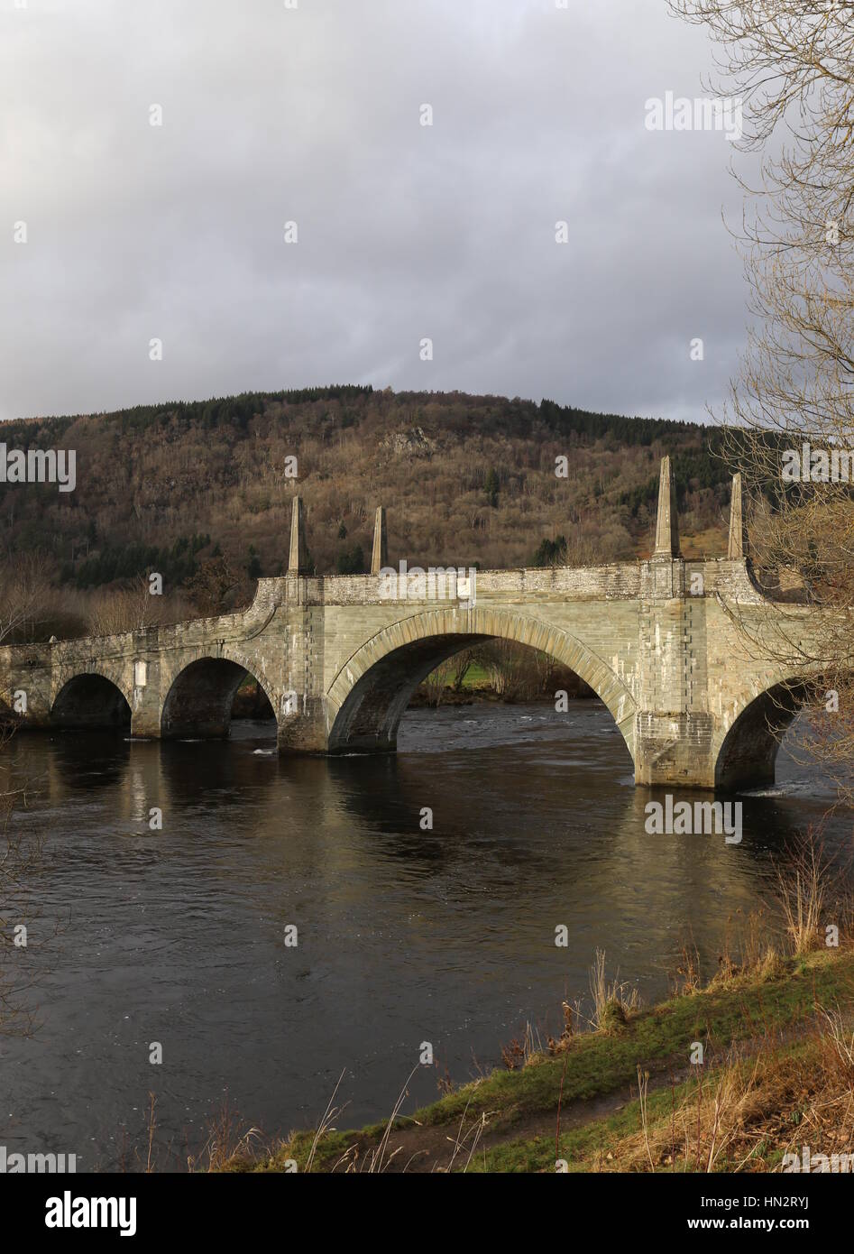 General wade il ponte sul fiume Tay aberfeldy scozia febbraio 2017 Foto Stock