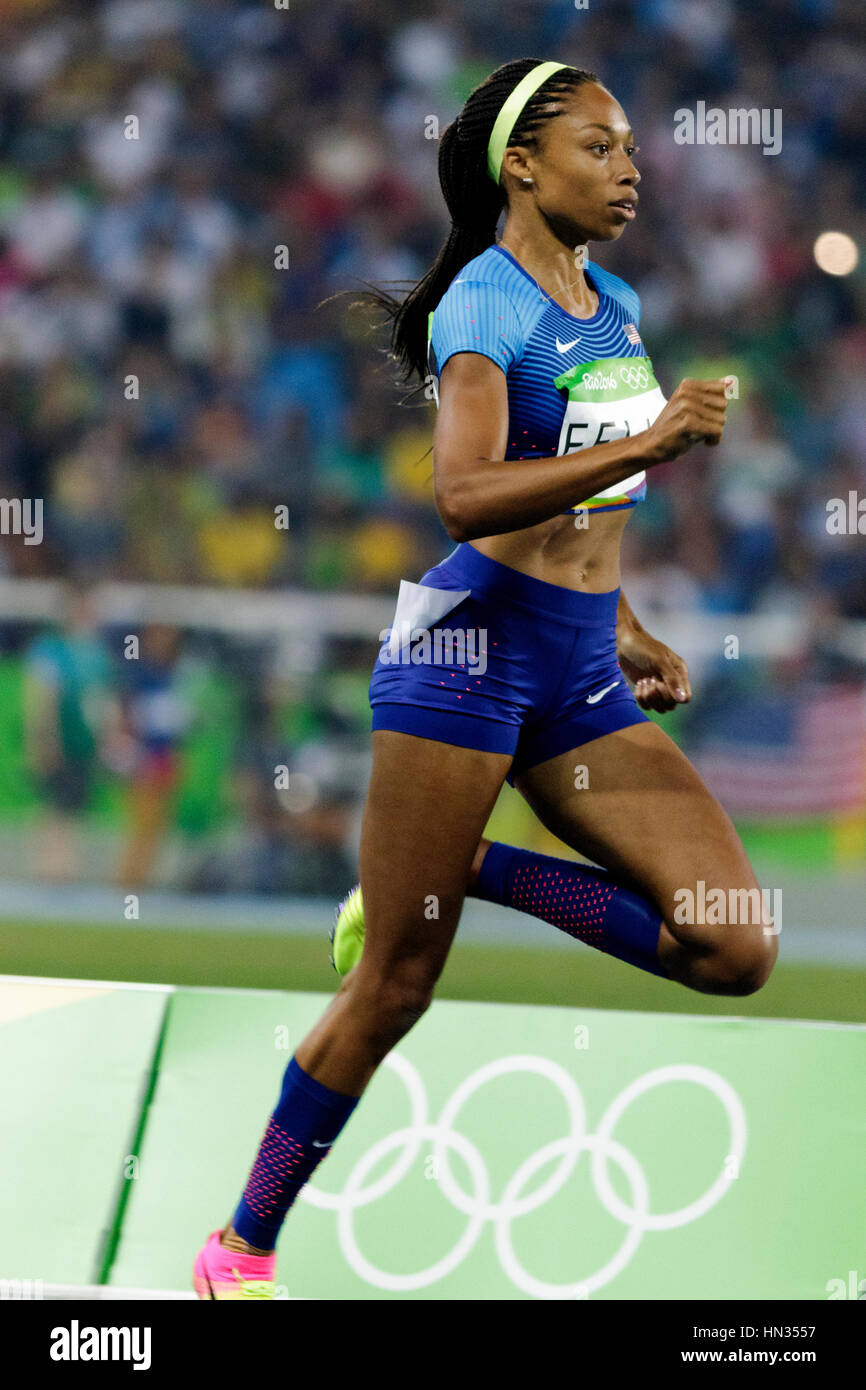 Rio de Janeiro, Brasile. Il 14 agosto 2016. Atletica, Allyson Felix (USA) a competere in donne 400m semifinali al 2016 Olimpiadi estive. © Foto Stock