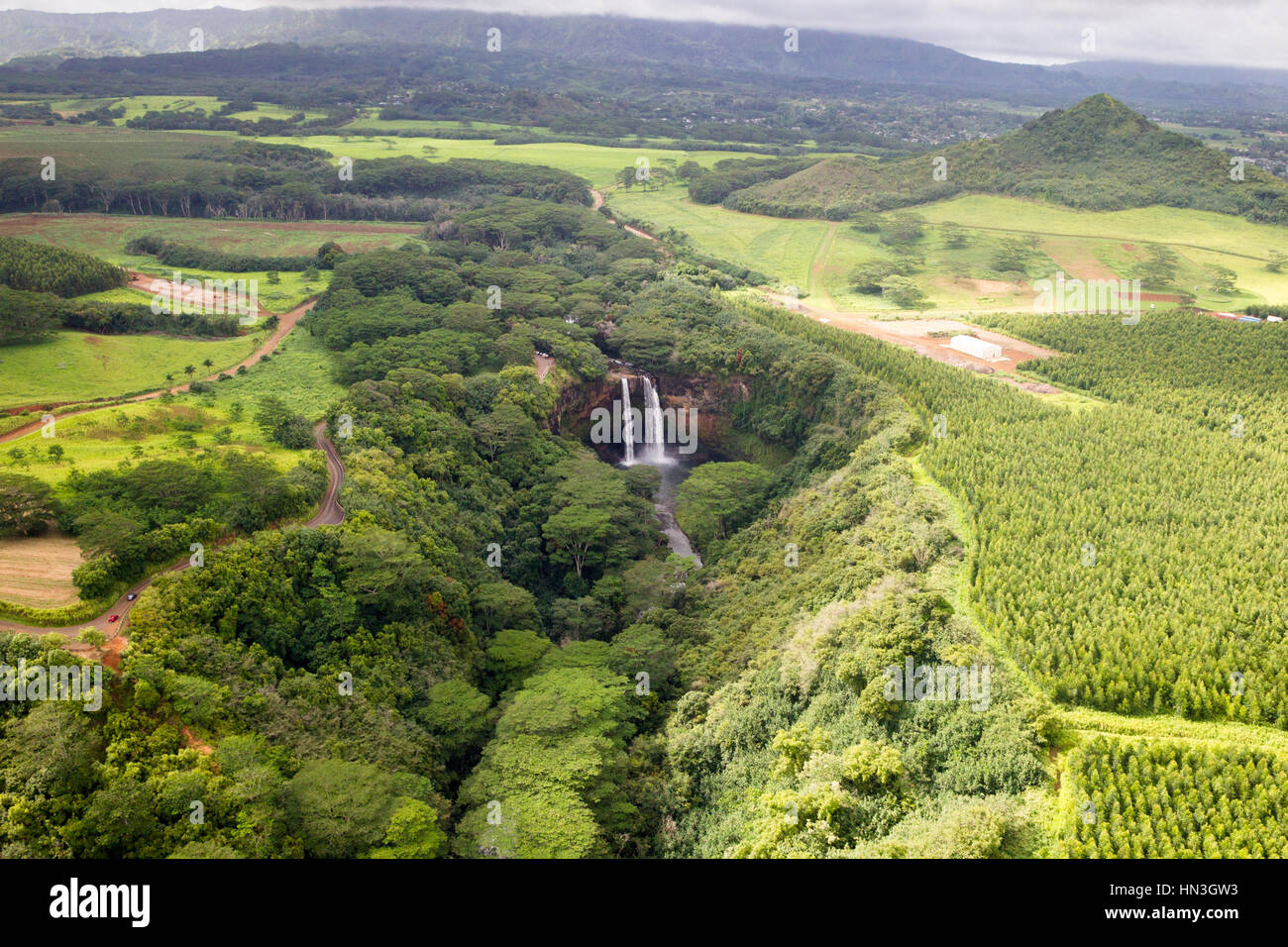 Vista aerea della Cascate Wailua su Kauai, Hawaii, Stati Uniti d'America. Foto Stock