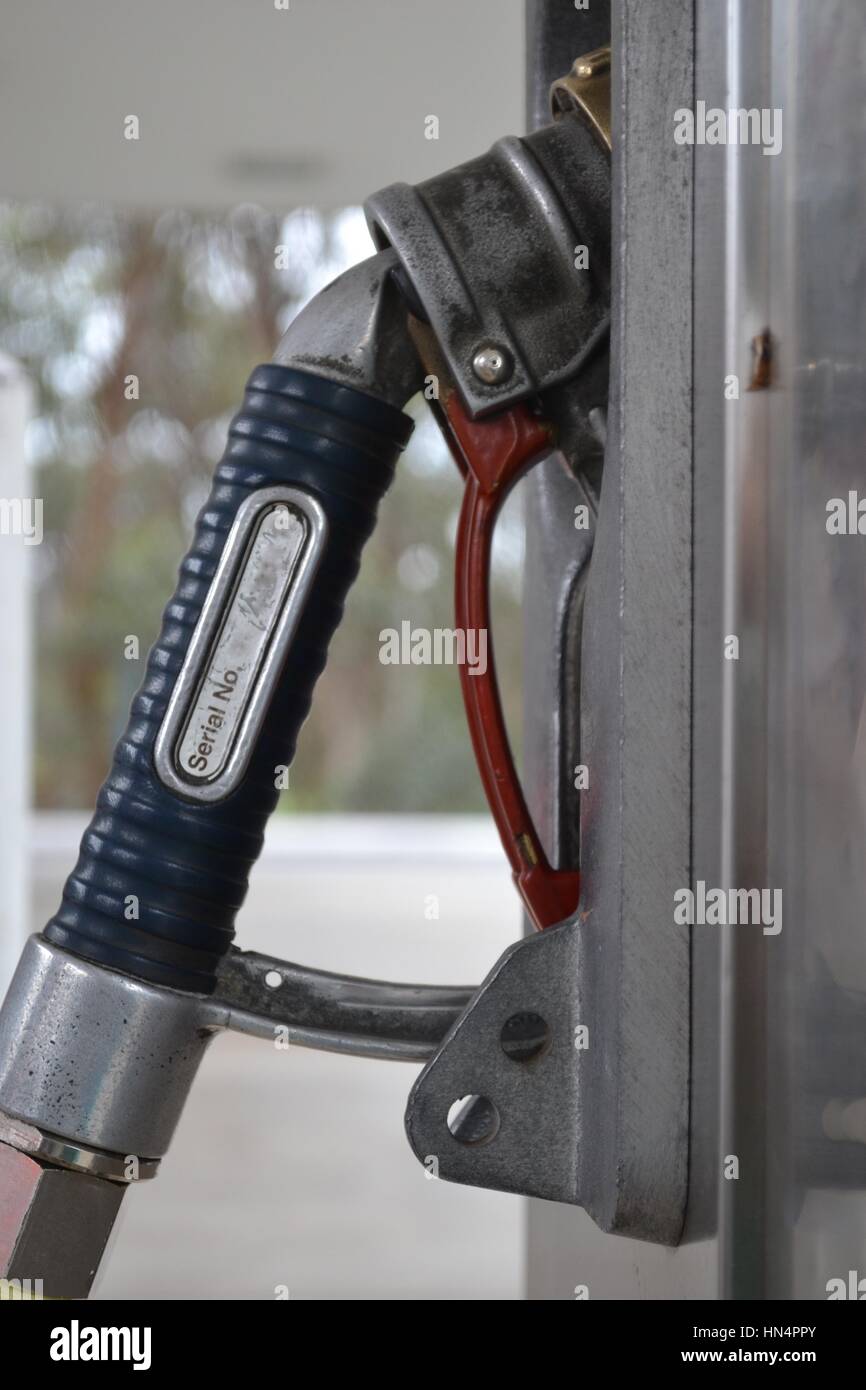 Gas singolo o pompa di benzina boweser in close up dettaglio Foto Stock