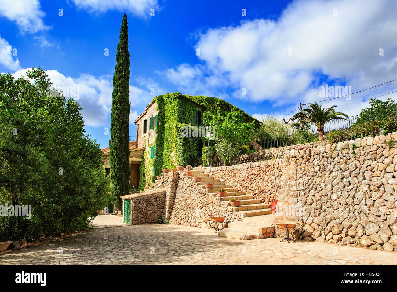 Valldemossa città sull isola di Maiorca, isole Baleari nel Mar Mediterraneo, Spagna Foto Stock