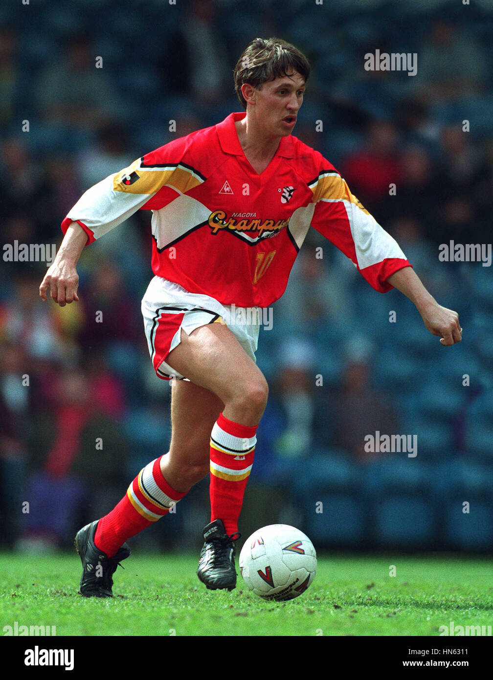 GARY LINEKER NAGOYA GRAMPUS OTTO 25 Aprile 1993 Foto Stock