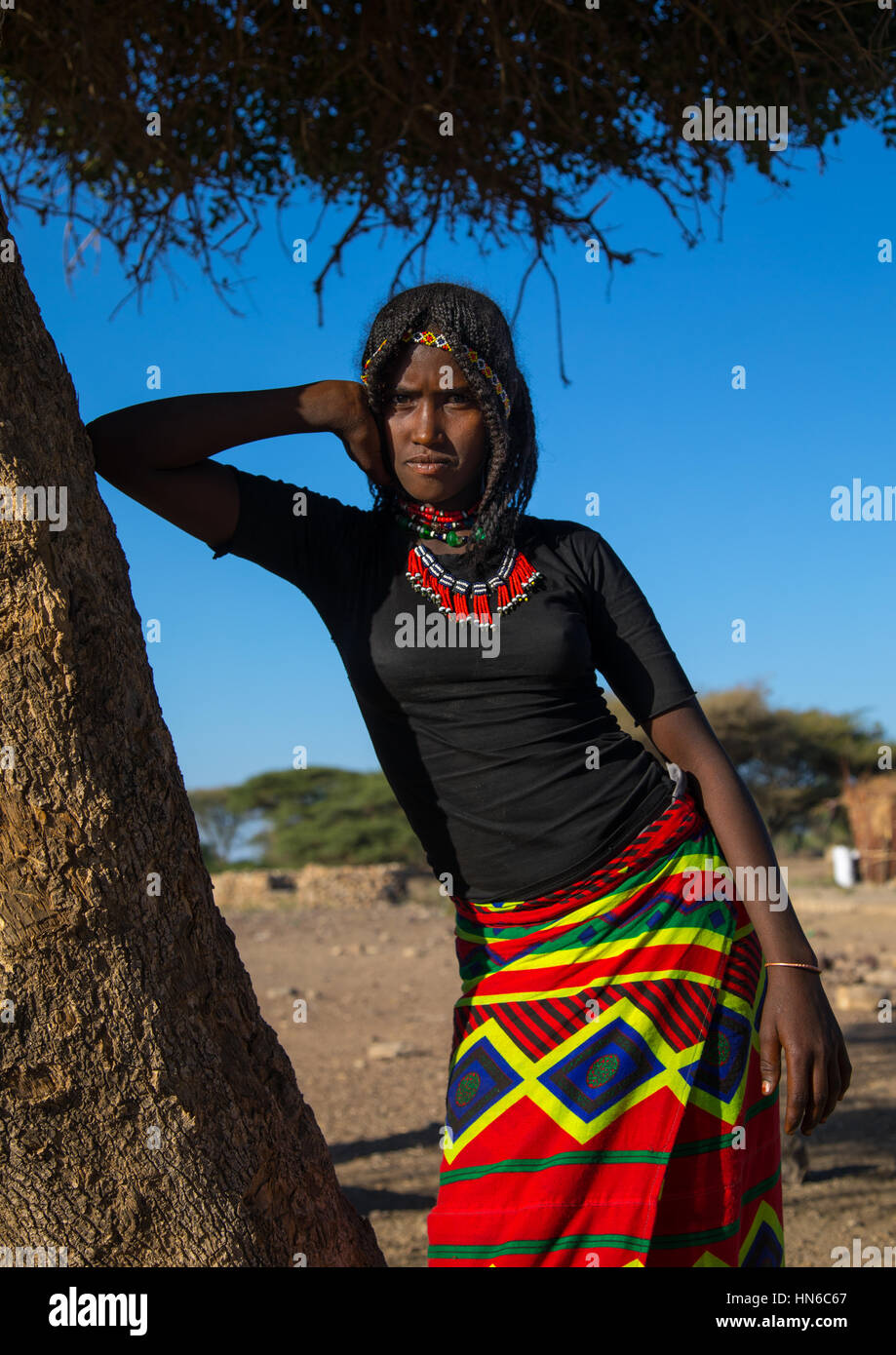 Ritratto di un etnia afar ragazza con i capelli intrecciati, regione di Afar, Chifra, Etiopia Foto Stock