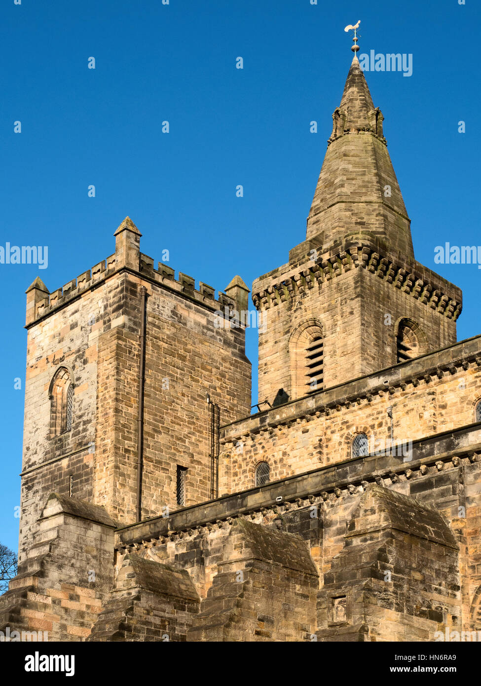 La parte esterna della navata romanica a Dunfermline Abbey Dunfermline Fife Scozia Scotland Foto Stock