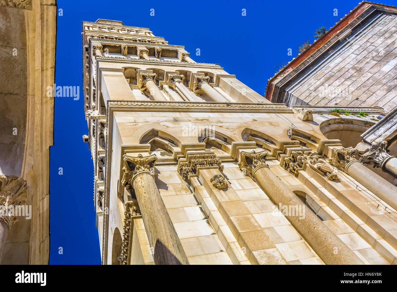 Vista a san Domnio torre in Croazia, citta di Spalato. Foto Stock