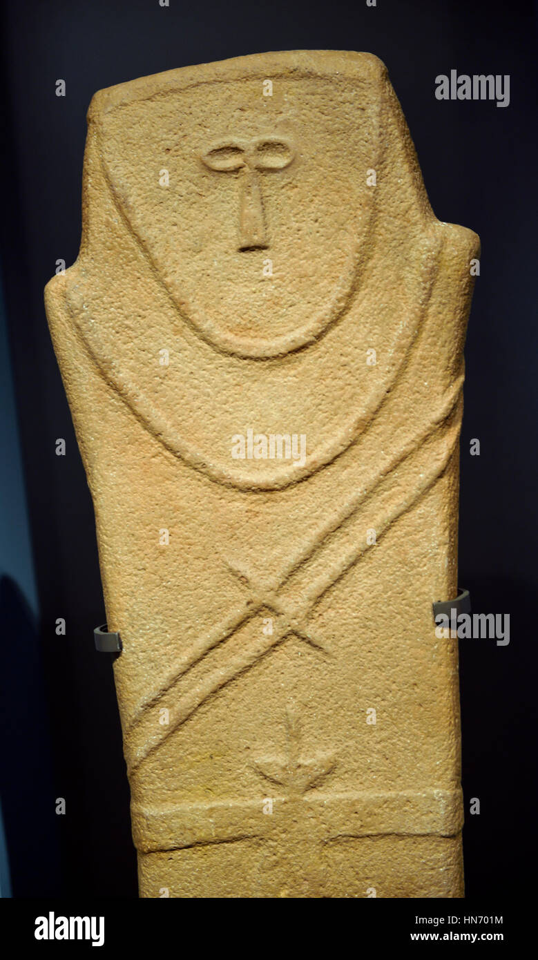 Stele antropomorfe Qaryal al-Kaafa, vicino Ha'il IV millennio a.c. arenaria Museo Nazionale di Riyadh Foto Stock