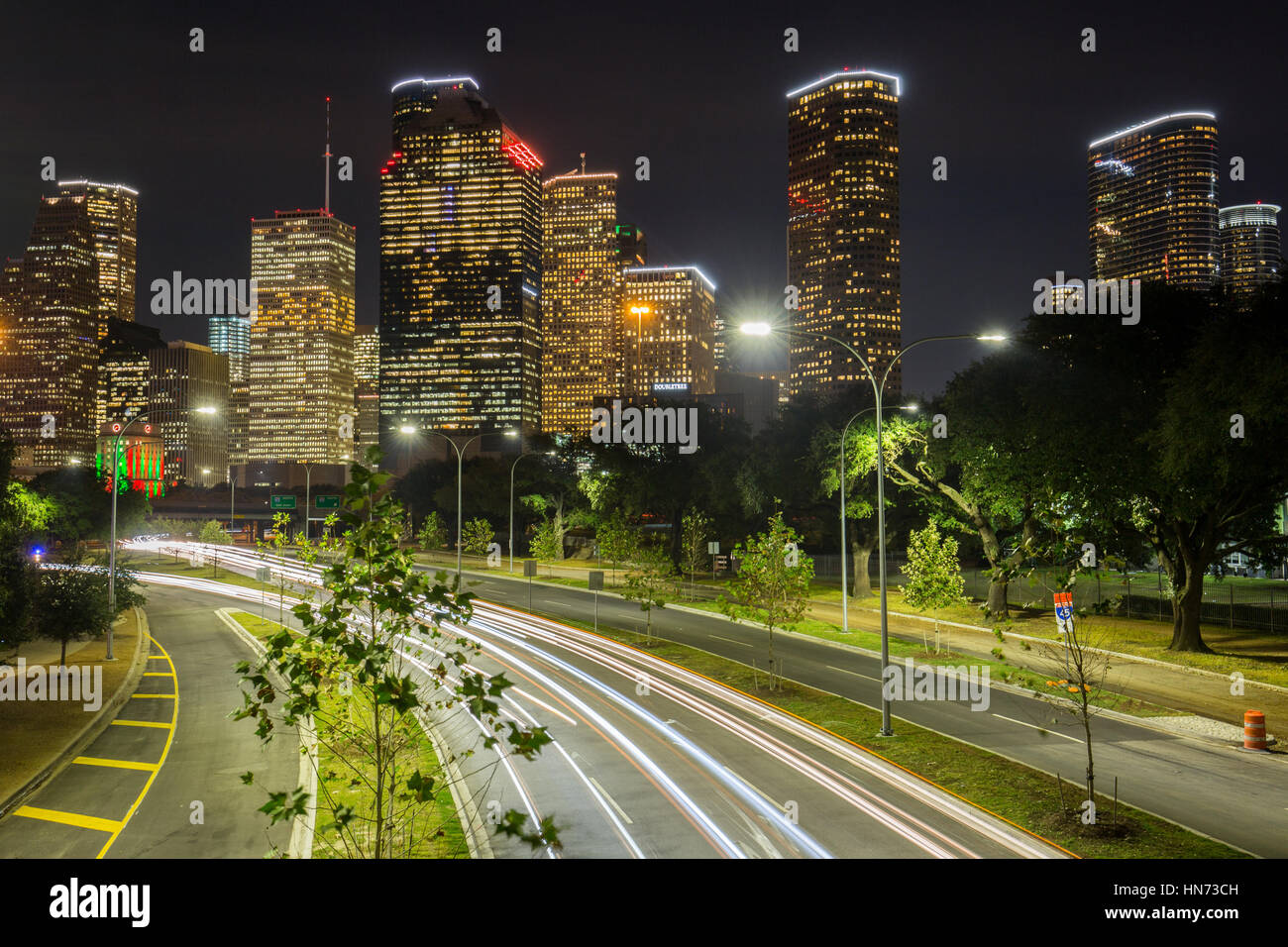 Paesaggio notturno del centro cittadino di Houston di notte o al tramonto Foto Stock