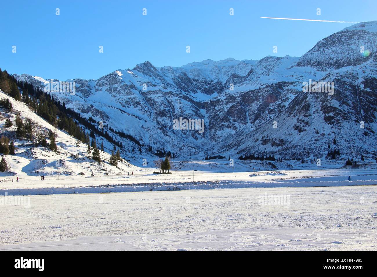 Sci di fondo in montagna in inverno, alla testa della valle di Gastein, l'Austria, l'Europa. Nella regione Nassfeld, Sportgastein, 1500 m AMSL Foto Stock