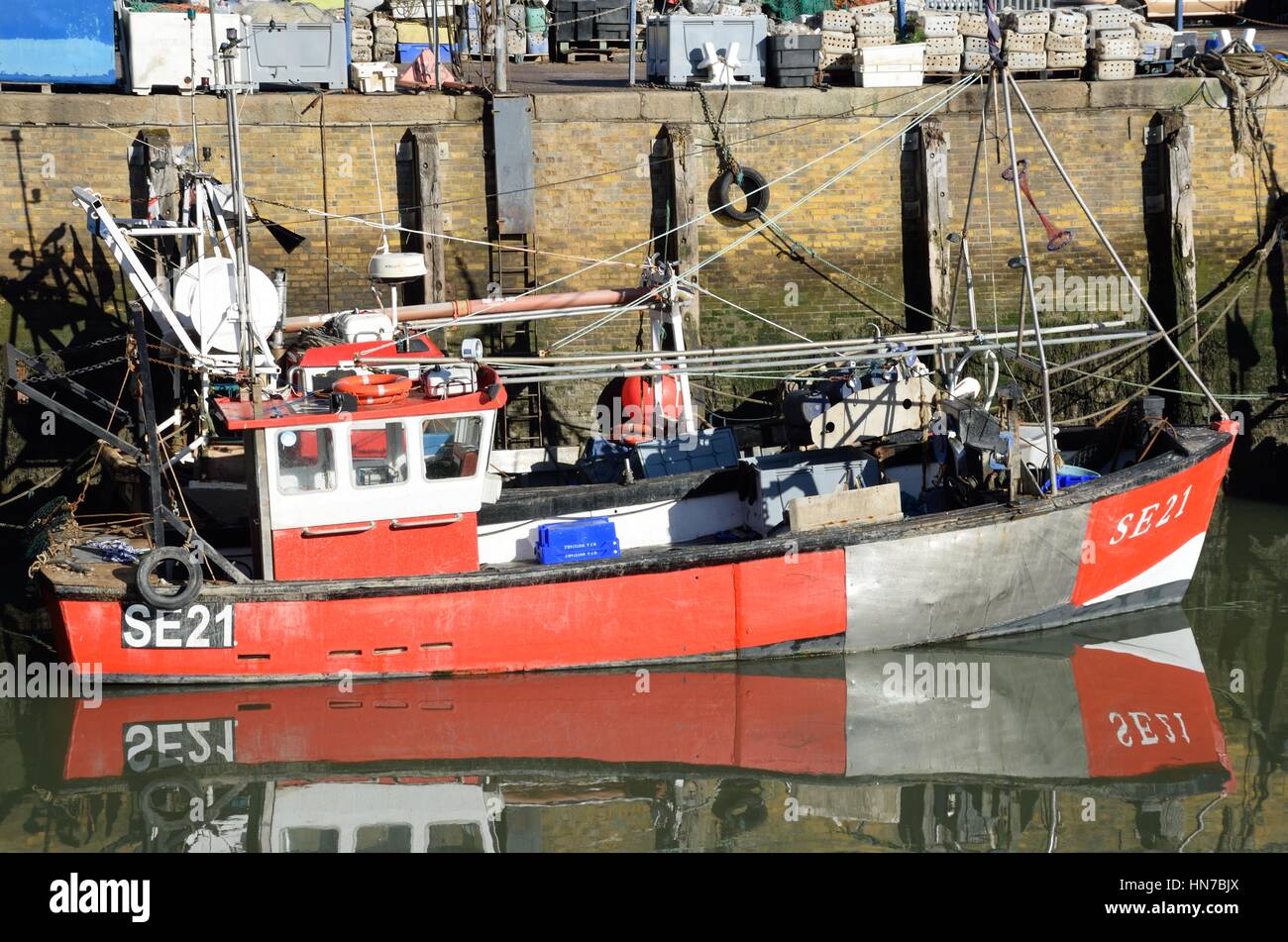 Whitstable, Regno Unito - 1 Ottobre 2016: barca da pesca nel porto di Whitstable Foto Stock