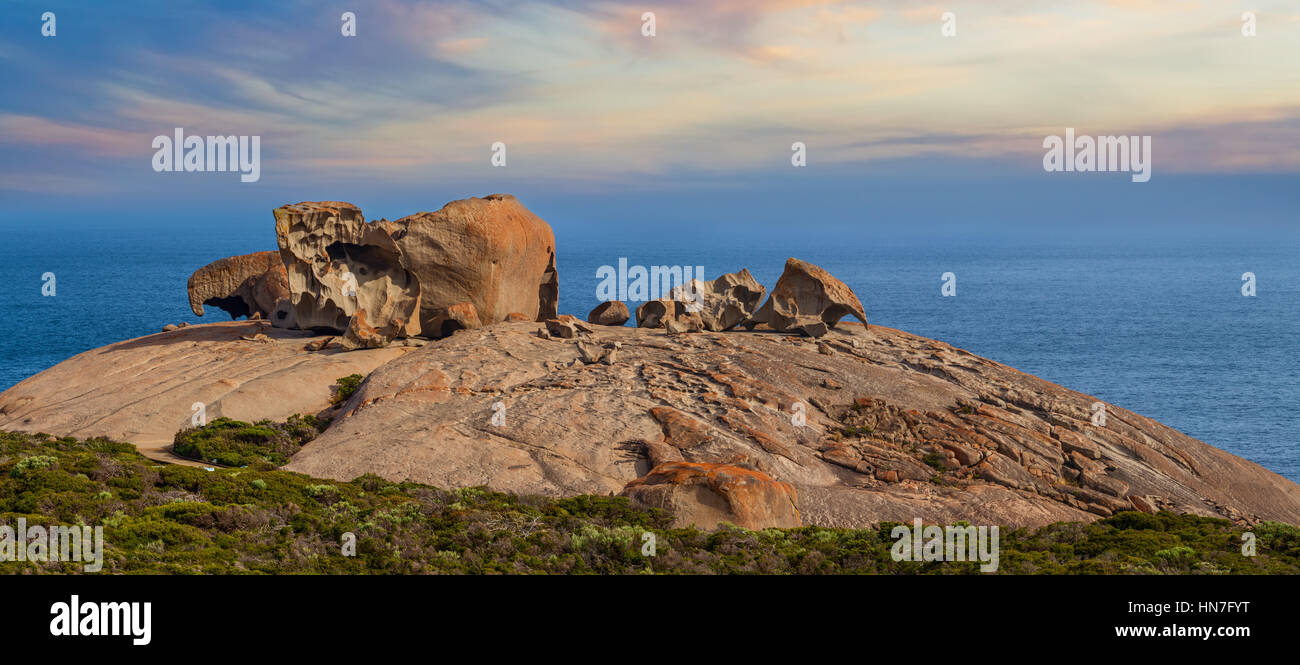 Famoso Remarkable Rocks al tramonto. Parco Nazionale di Flinders Chase, Kangaroo Island, Sud Australia Foto Stock