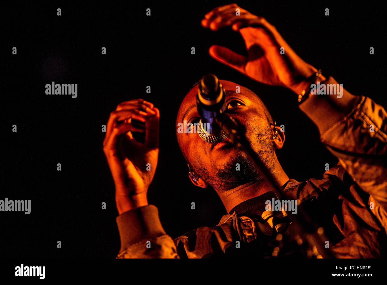 Assago, Italia. 7 febbraio, 2017. Logica esegue live al Mediolanum Forum, come sostenitore di Bastille. Credito: Mairo Cinquetti/Alamy Live News Foto Stock