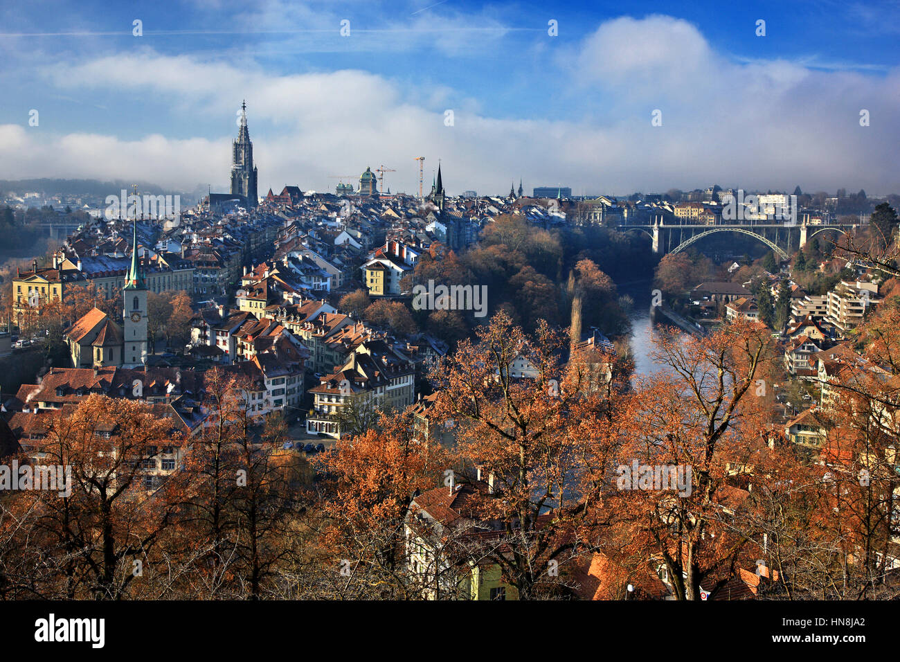 Vista del centro storico ("Altstadt') di Berna dal Rosengarten park, Svizzera Foto Stock