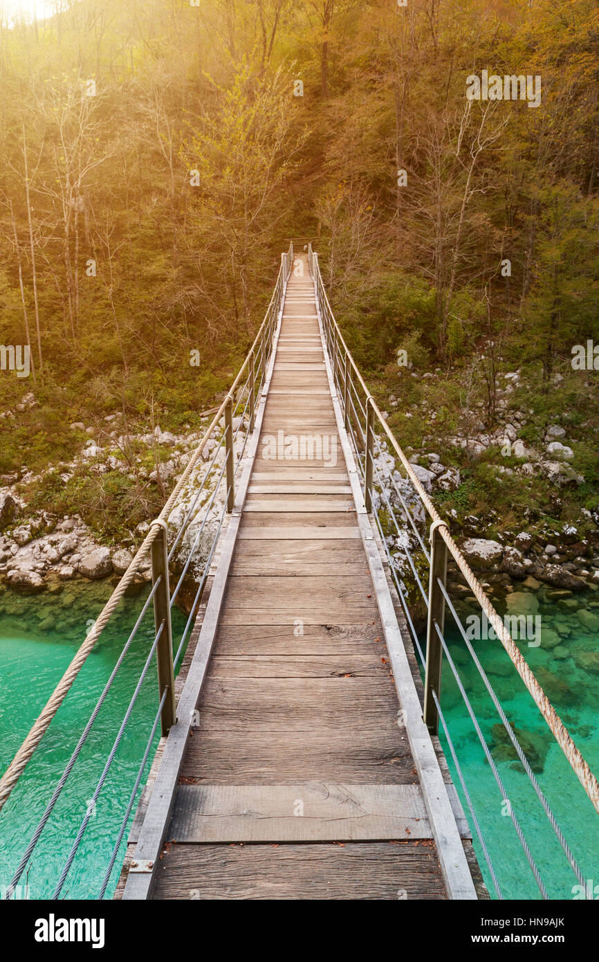 Ponte di Legno il verde turchese Soca river in Slovenia,l'Europa Foto Stock
