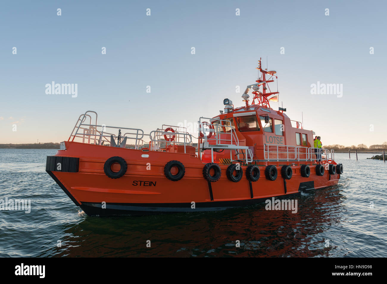 Una fresa pilota in atterraggio a Strande habor, Strande vicino a Kiel, Mar Baltico, Schleswig Holstein, Germania Foto Stock