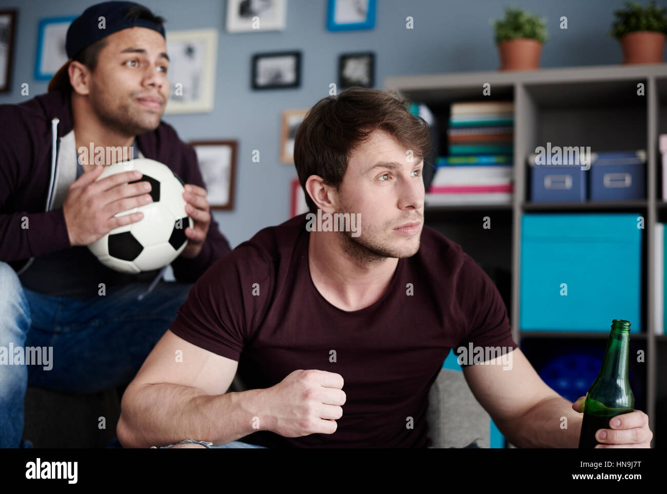 Le attività di fine settimana con i tuoi amici a casa Foto Stock