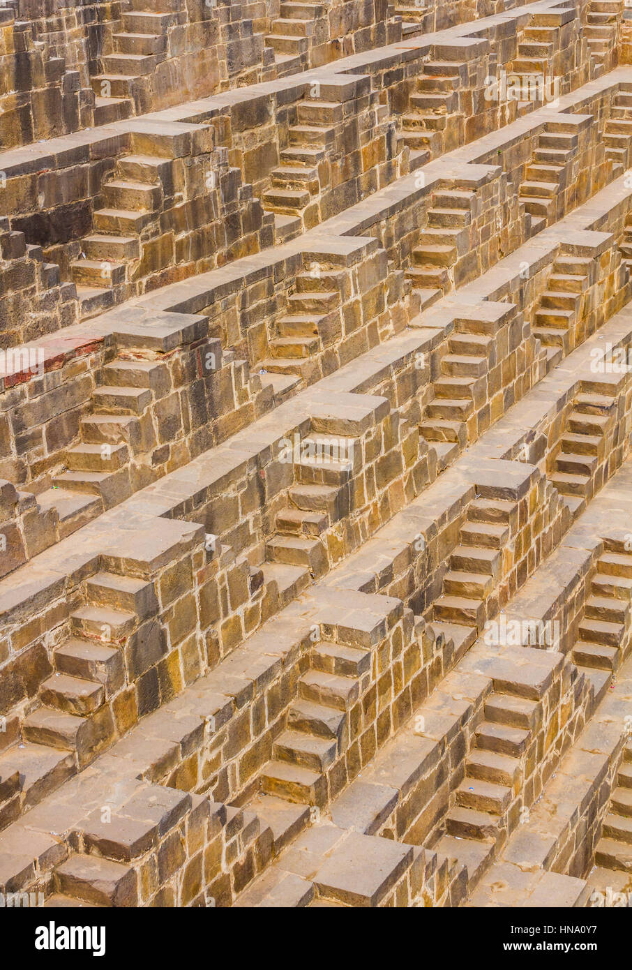Le fasi di Chand Baori Stepwell in Abhaneri, Rajasthan, India. Foto Stock