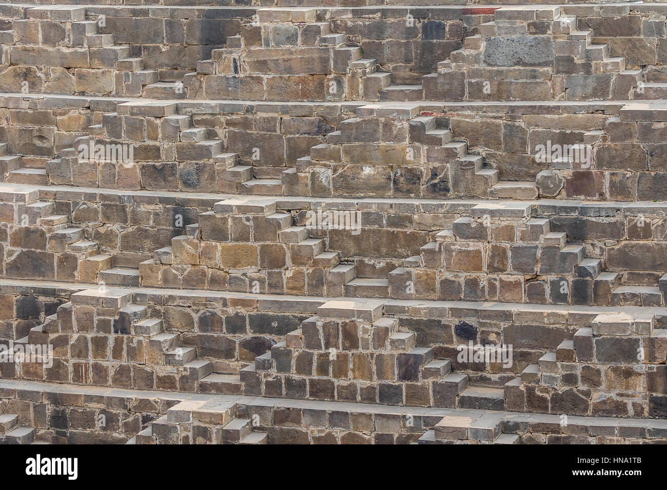 Le fasi di Chand Baori Stepwell in Abhaneri, Rajasthan, India. Foto Stock