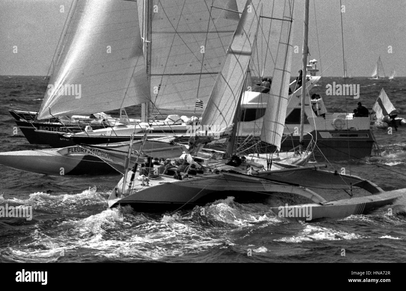 AJAXNETPHOTO. 2 giugno,1984.Plymouth in Inghilterra. -OSTAR GARA- FLEURY MICHON SKIPPER DA PHILIPPE POUPON (FRA). Foto:l'AJAX NEWS FOTO REF:840206 13 Foto Stock