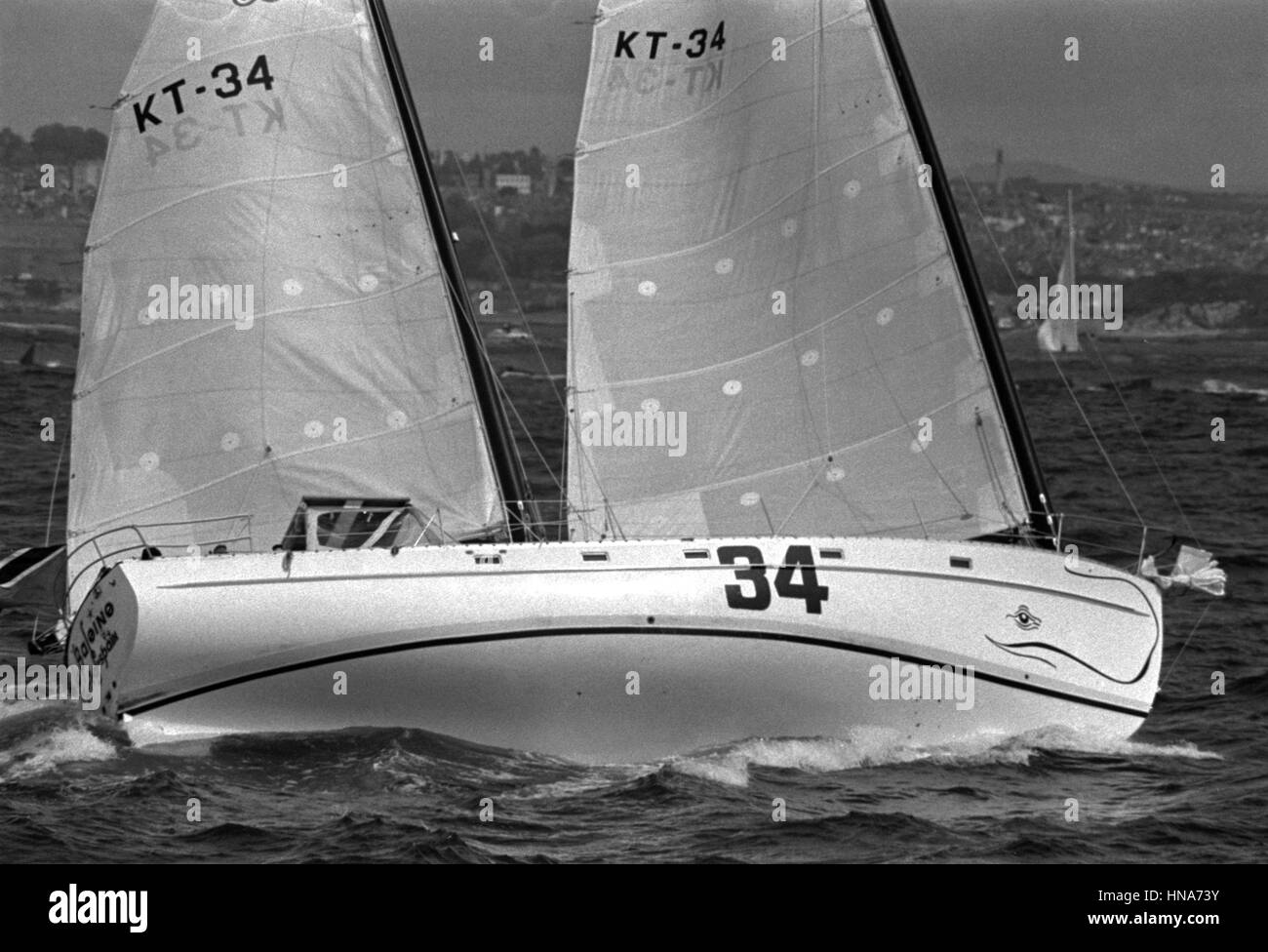 AJAXNETPHOTO. 2 giugno,1984.Plymouth in Inghilterra. -OSTAR GARA- LA BALEINE SKIPPER DA COLIN LAIRD (TRI);YACHT posti 39esimo assoluto. Foto:l'AJAX NEWS FOTO REF:840206 8A Foto Stock