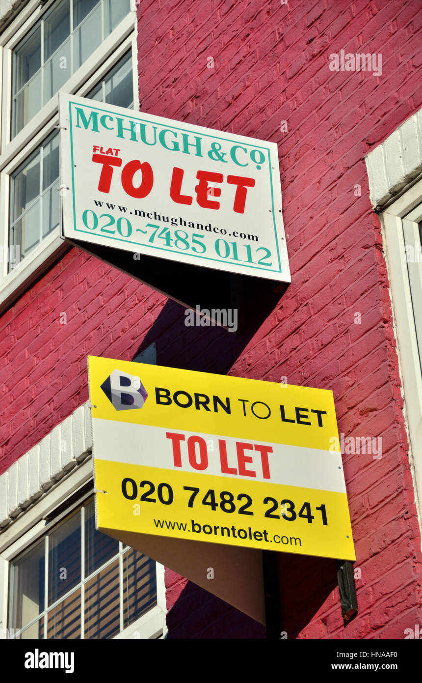 Per consentire agente immobiliare commissioni al di fuori di un primo piano piatto, Londra, Regno Unito. Foto Stock