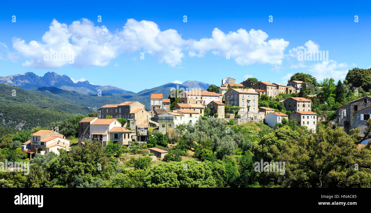 Villaggio di montagna, Corsica Ovest, Francia Foto Stock