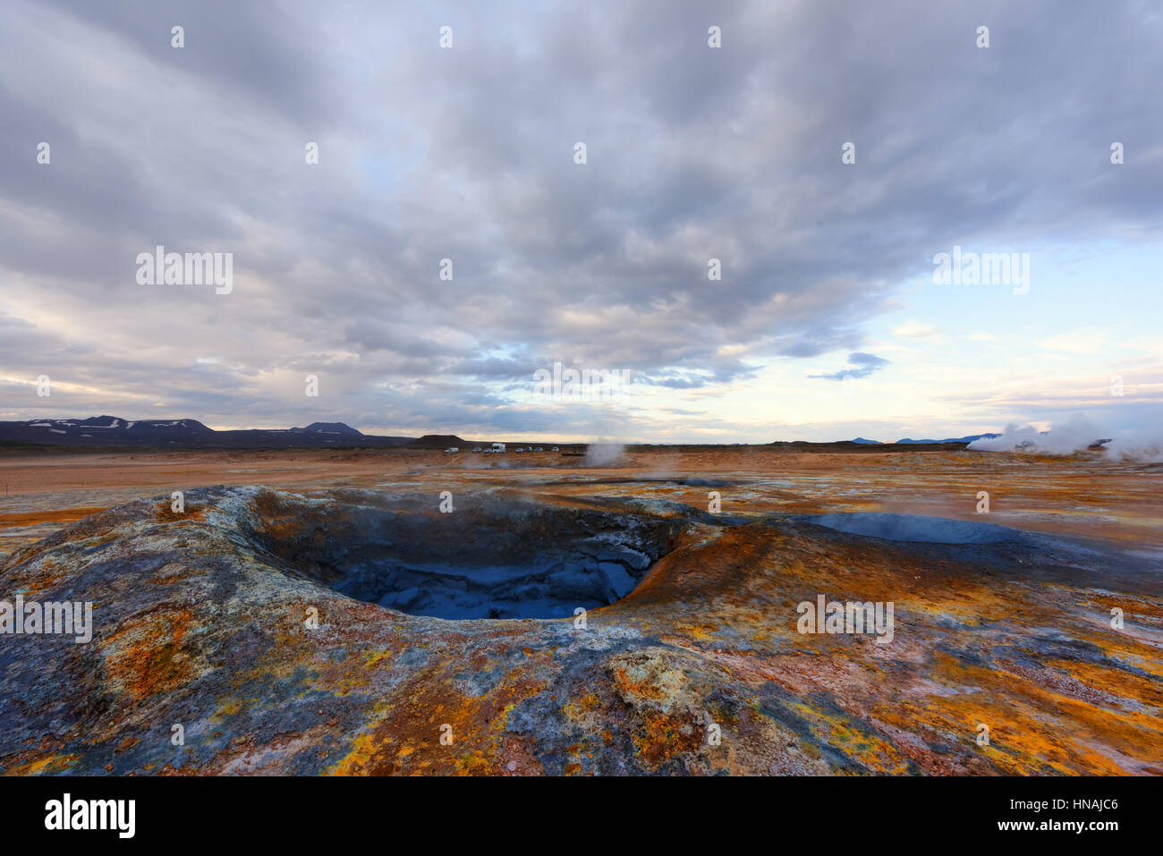 Fumatori fumarole sul Hverarond Valley, a nord Islanda, l'Europa. Foto Stock