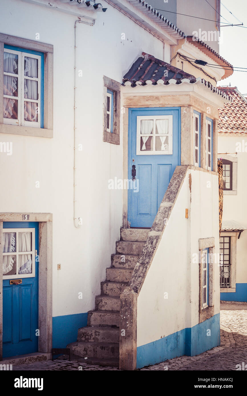 Di colore blu e bianco casa in Portogallo Foto Stock