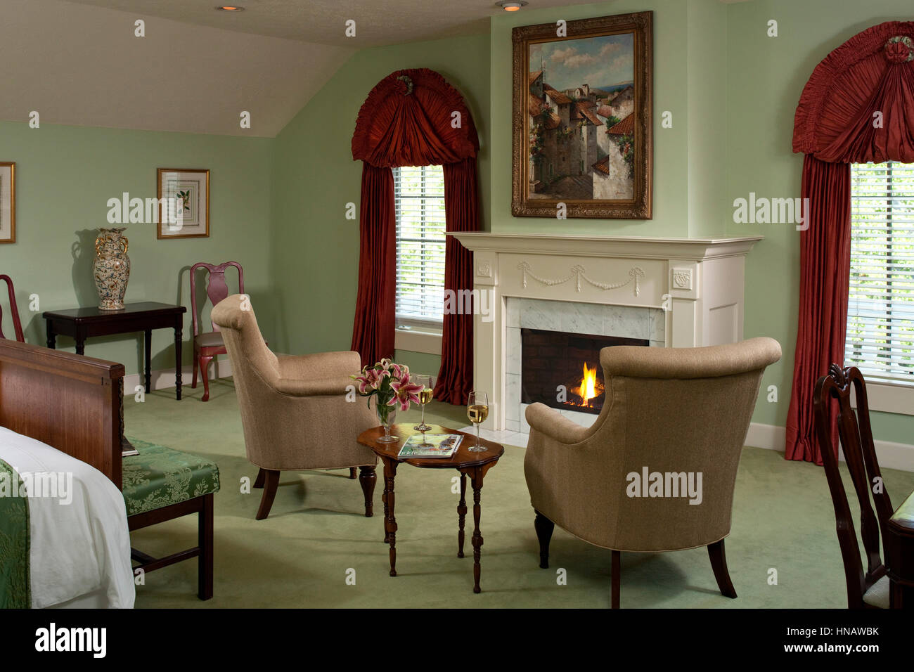 Formale di stanza vivente con il camino a Mississippi Inn, Fairview Inn Jackson, MS. Foto Stock