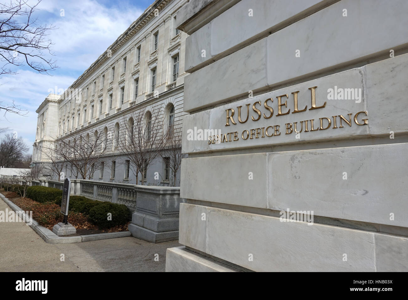 Russell Senato edificio per uffici, con segno, Washington DC. In precedenza il Senato vecchio edificio per uffici. Uffici di noi senatori, su strada dal Campidoglio US. Foto Stock