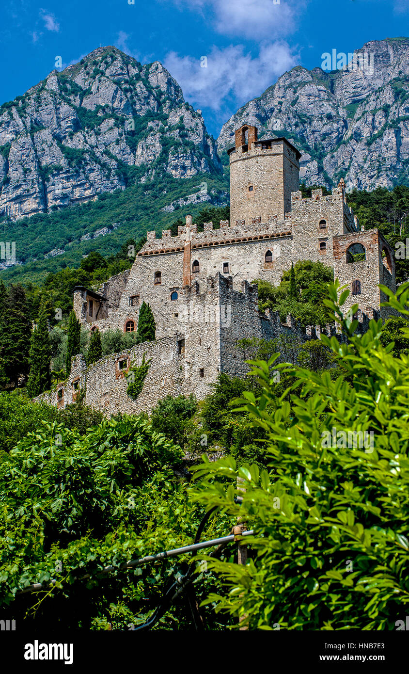 Italia Trentino Alto Adige Sabbionara d'il castello di Avio Foto Stock