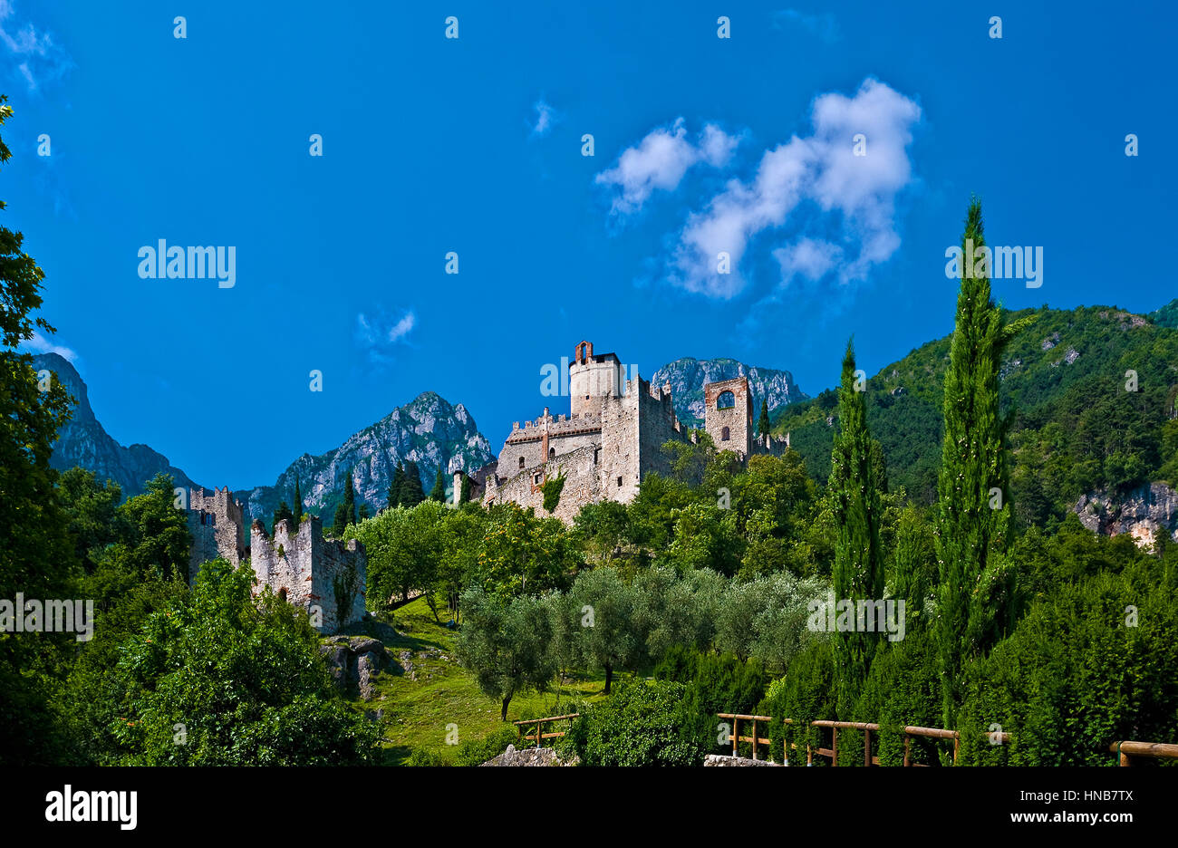 Italia Trentino Alto Adige Sabionara d'il castello di Avio Foto Stock