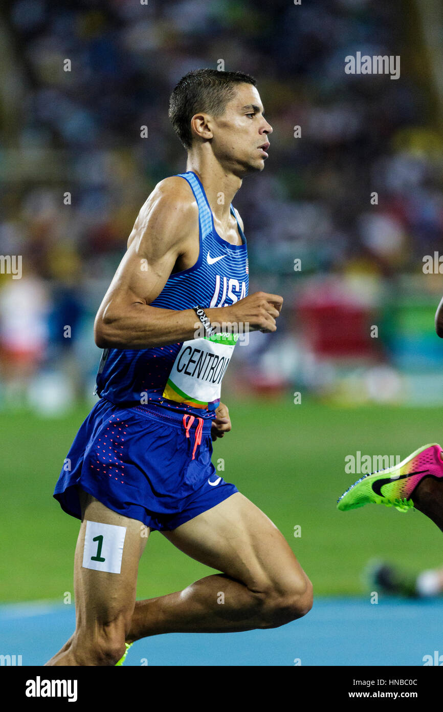 Rio de Janeiro, Brasile. Il 18 agosto 2016. Atletica, Matthew Centrowitz (USA) concorrenti negli uomini del 1500m semi-finale al 2016 Olimpiadi Estive Foto Stock