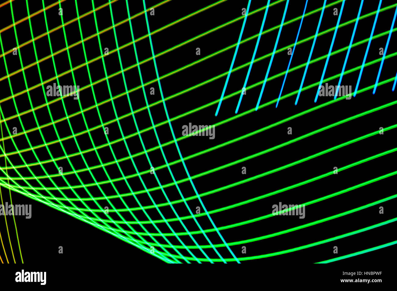 La pittura di luce. Abstract, futuristico, colorato con esposizione lunga, sfondo nero-2. Foto Stock